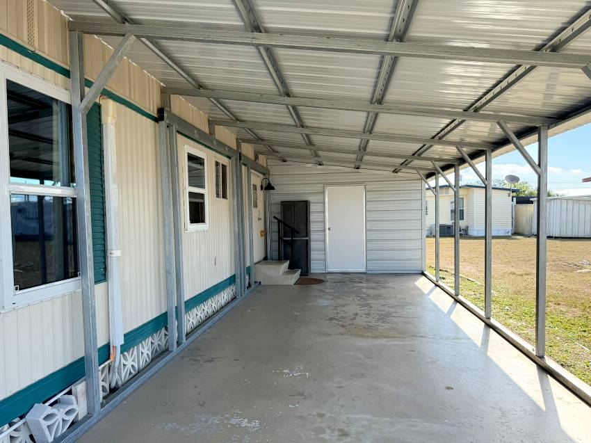 35 Kingsport Ave a Palmetto, FL Mobile or Manufactured Home for Sale